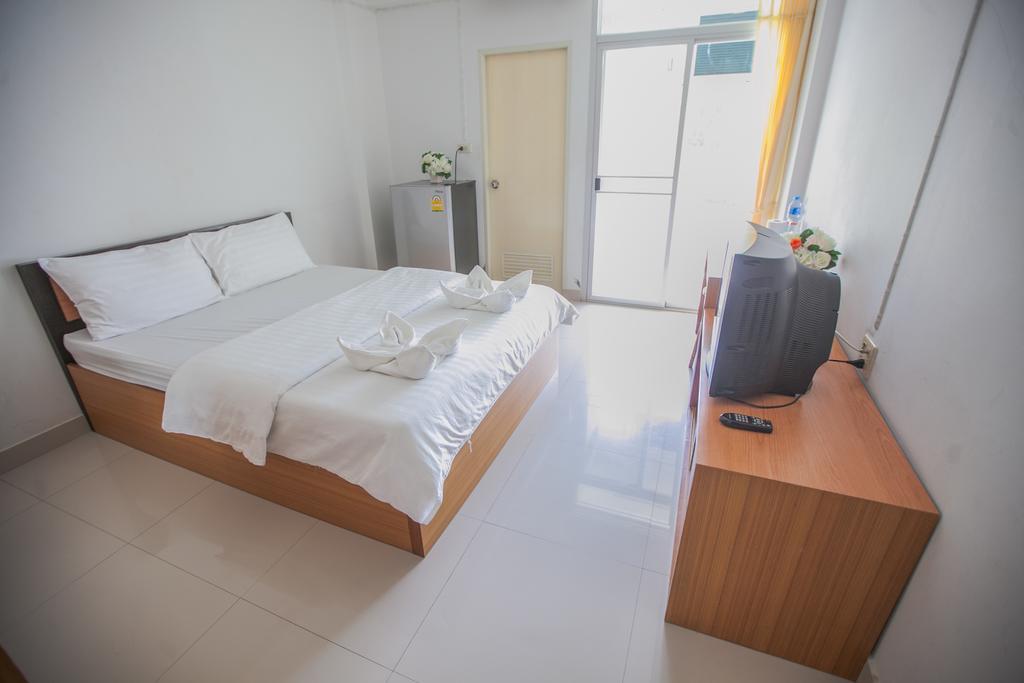 Grand Charoonrat Apartment Saraburi Bagian luar foto
