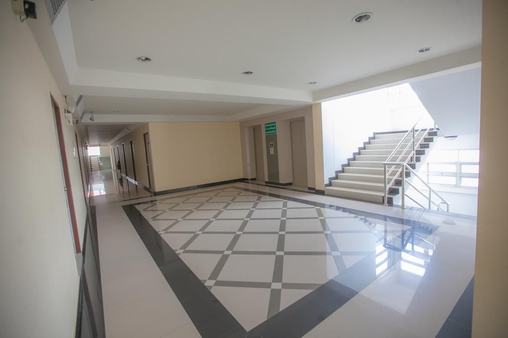 Grand Charoonrat Apartment Saraburi Bagian luar foto